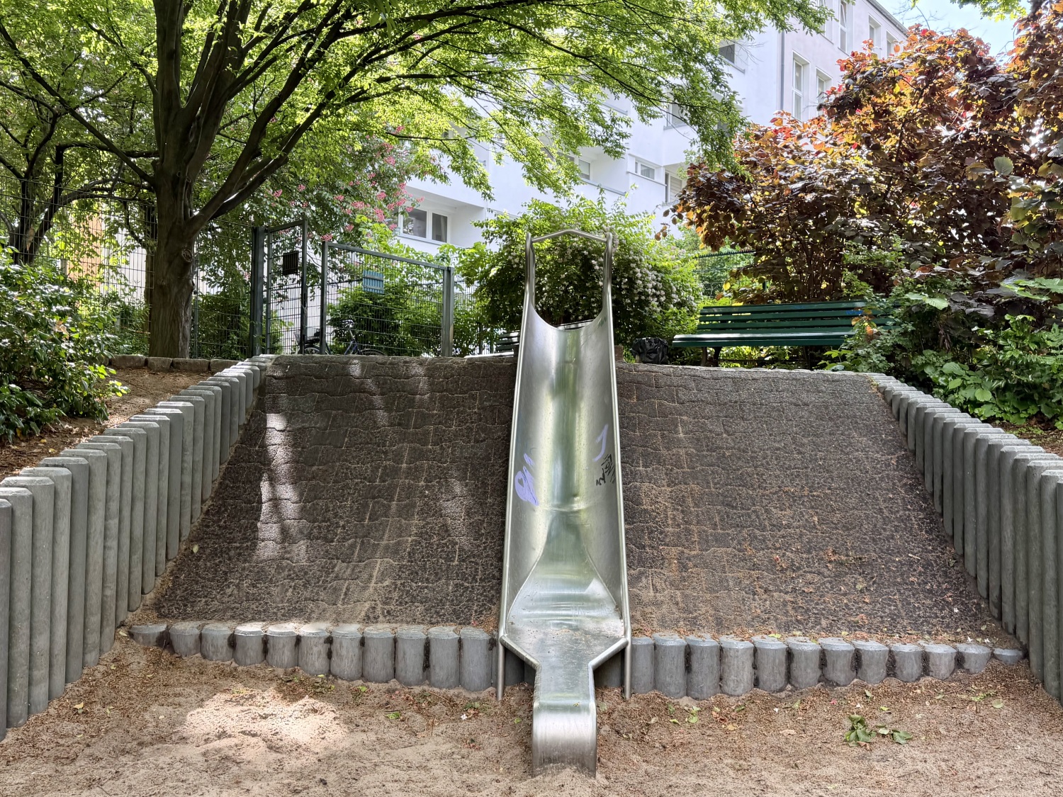 Spielplatz Pfalzburger Straße 19c