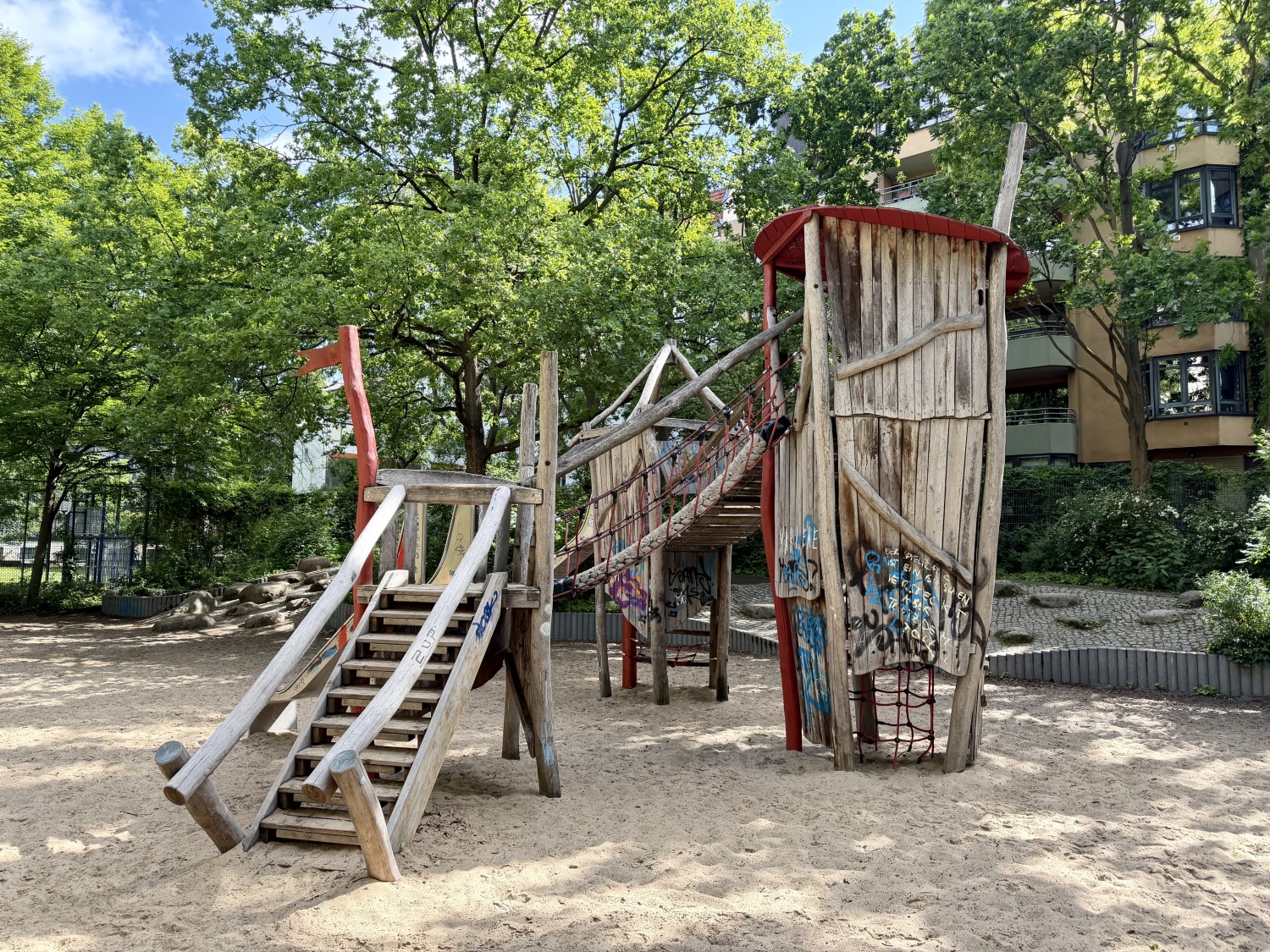 Spielplatz Pfalzburger Straße 19c