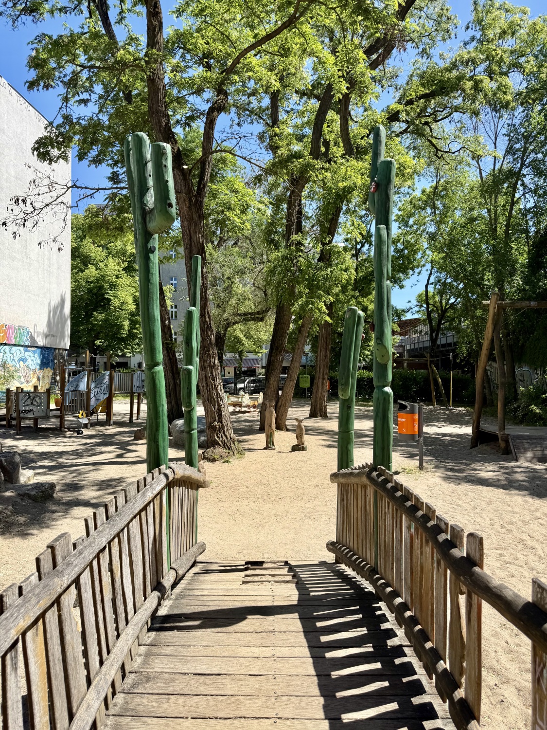 Spielplatz Schlüterstraße 24/Wielandstraße 42