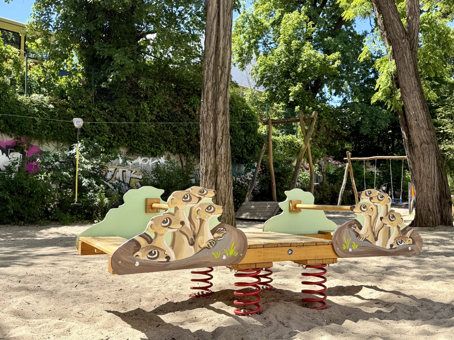 Spielplatz Schlüterstraße 24/Wielandstraße 42