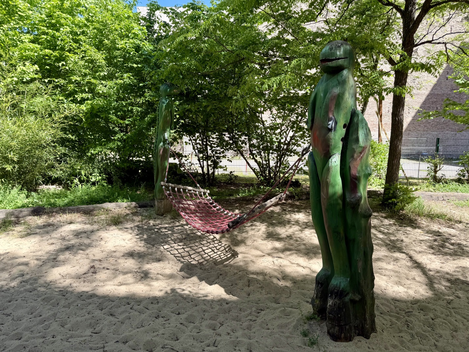 Spielplatz Waitzstraße 10