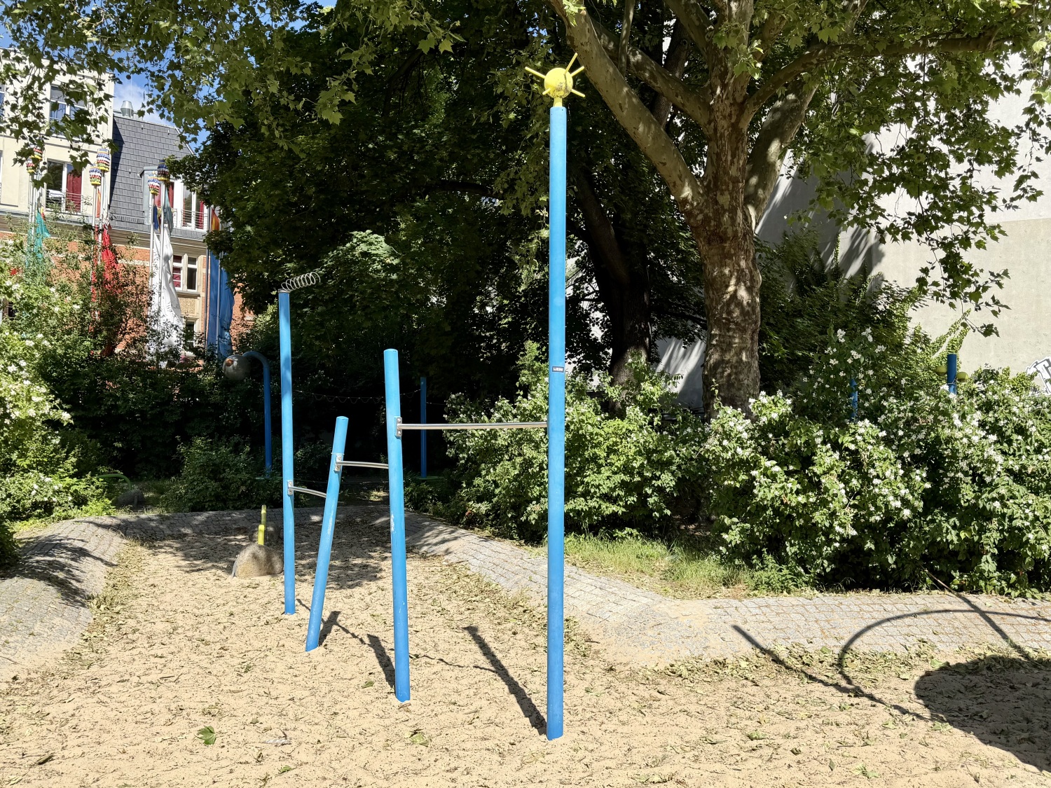 Spielplatz Königin-Elisabeth-Straße 51