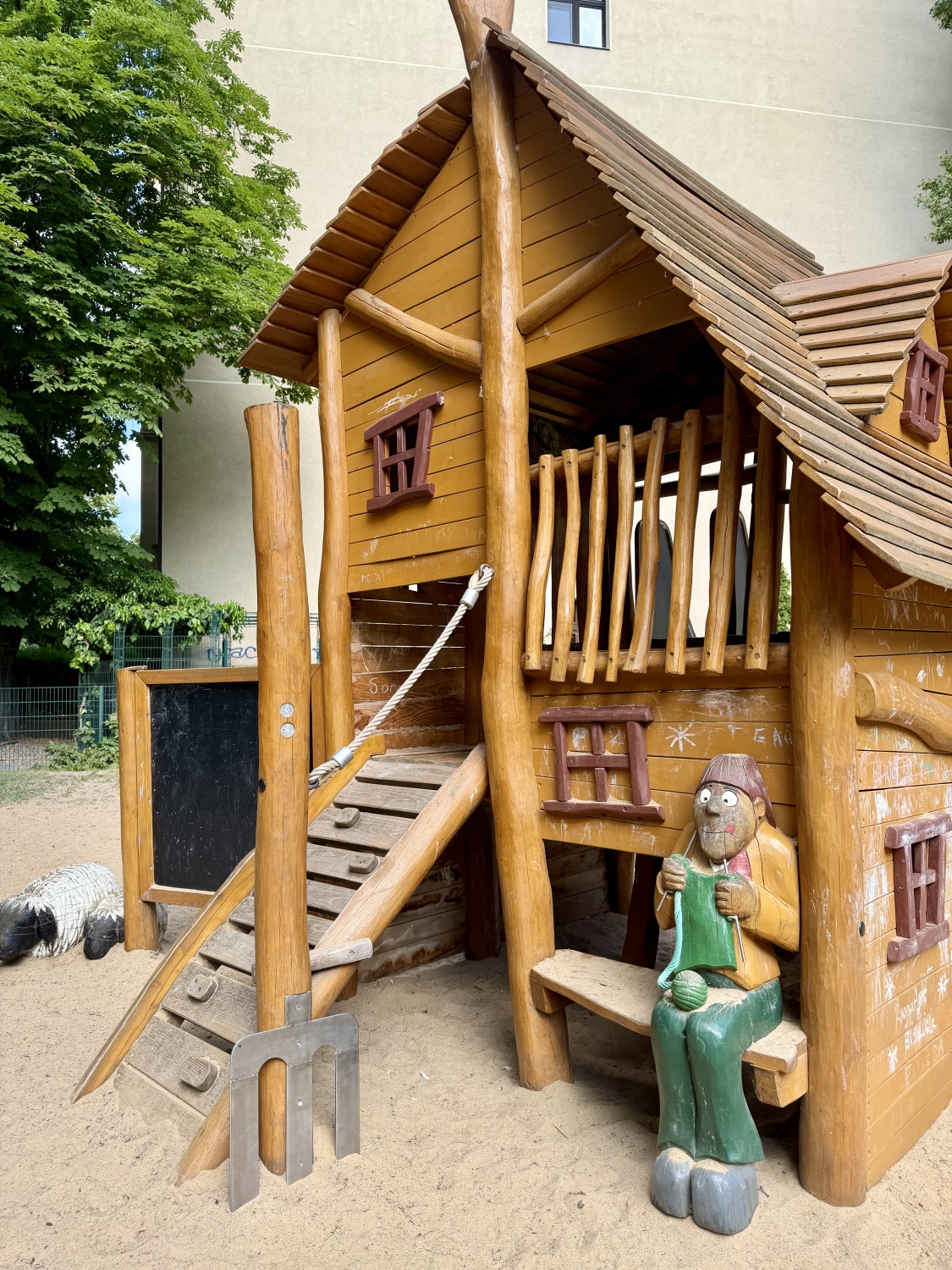 Spielplatz Schaperstraße 6-8
