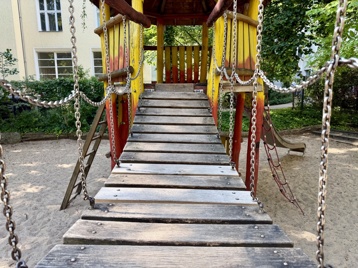 Spielplatz Joachim-Friedrich-Straße 47
