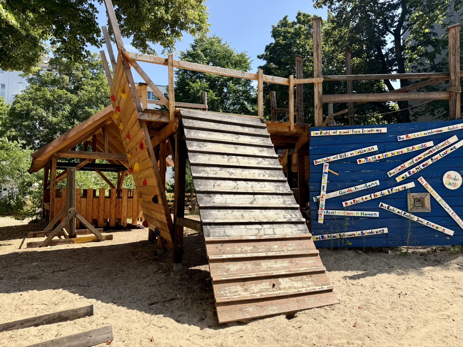 Spielplatz Holsteinische Straße 45