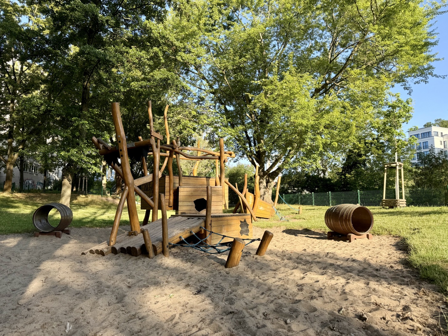 Spielplatz Galvanistraße/Röntgenbrücke
