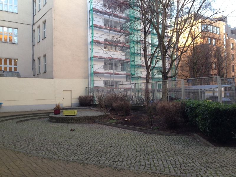 Hof der Nelson-Mandela-Grundschule_2019
