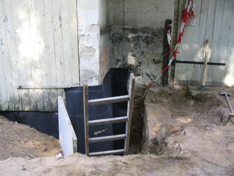 Bodenschutz – Ausschachtung einer ehemaligen Zapfsäule