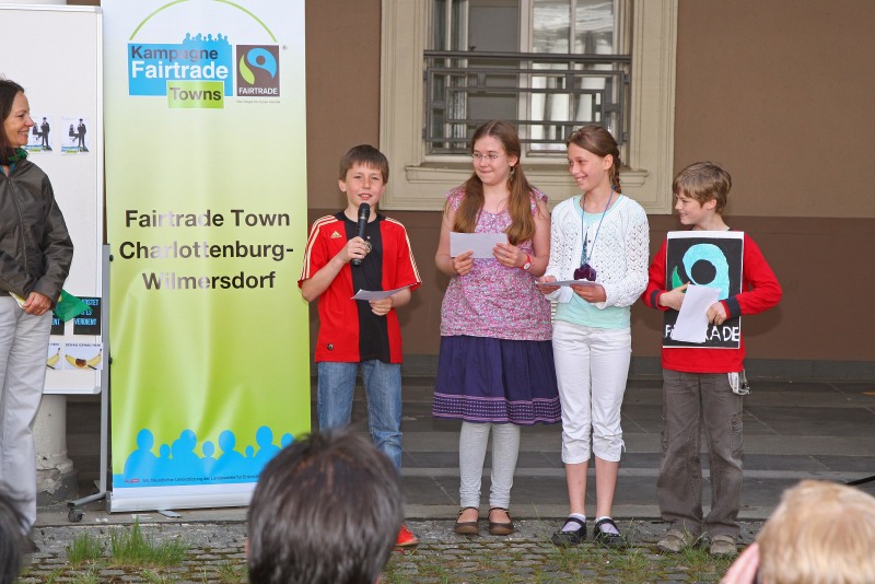 Schüler/innen der Ludwigschule und der Nelson-Mandela-Schule präsentiertenen ihre Aktivitäten für den Fairen Handel.