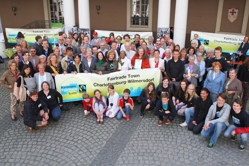 Viele Gäste aus Politik und Gesellschaft, aus Schulen und Kirchengemeinden, Instiutionen und Vereinen nahmen teil und zeigten so ihre Bereitschaft, an der Fairtrade Town Kampagne mitzuwirken.