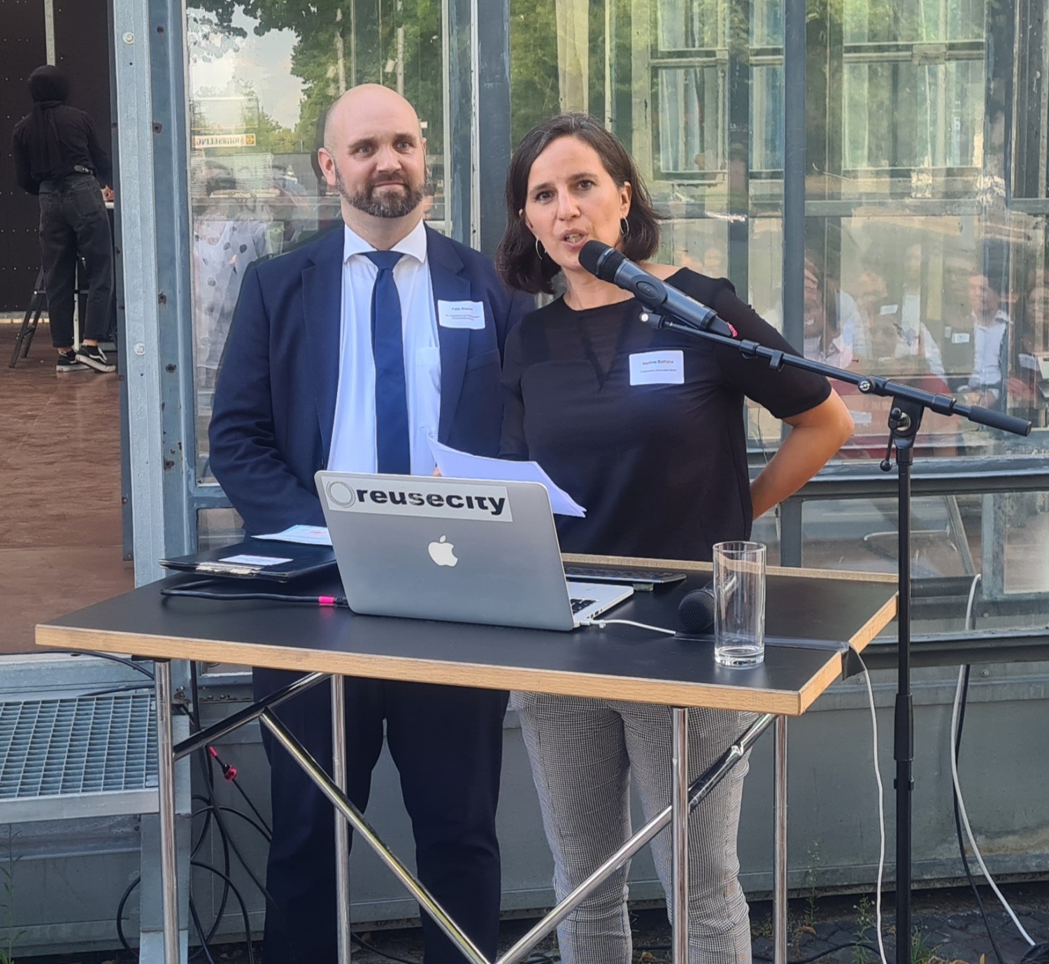 Felix Niecke und Nadine Battista