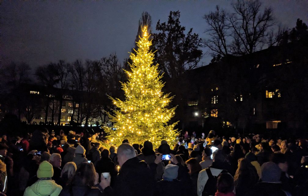 Weihnachtssingen auf dem Rüdesheimer Platz 2025