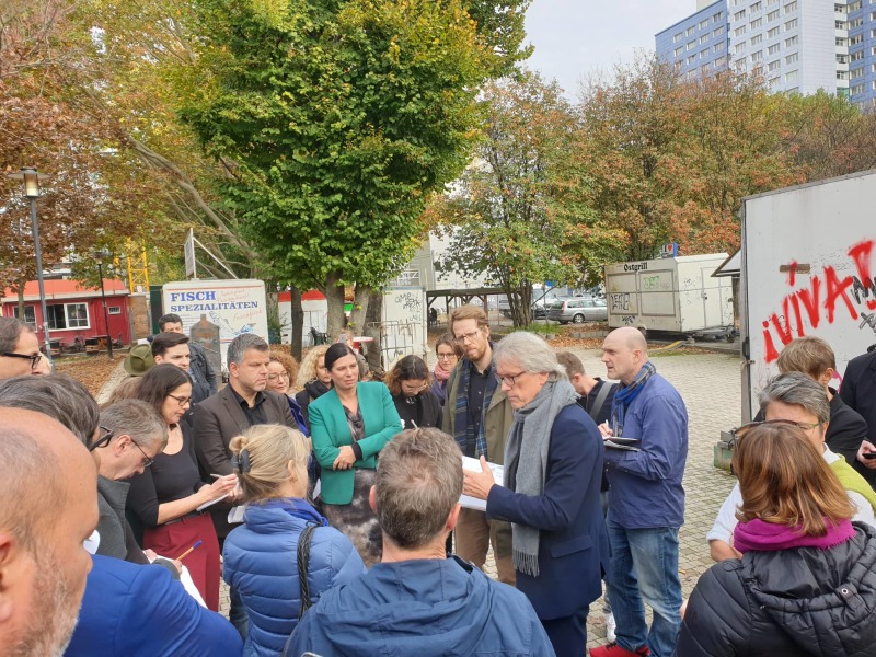 Senatsbesuch am Ostbahnhof