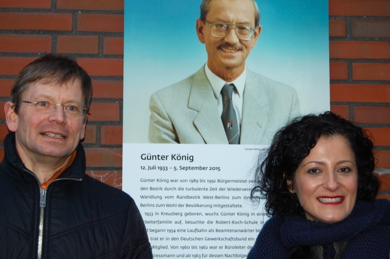 Einweihung der Gedenktafel für Günter König, ehemaliger Bürgermeister in Friedrichshain-Kreuzberg_09