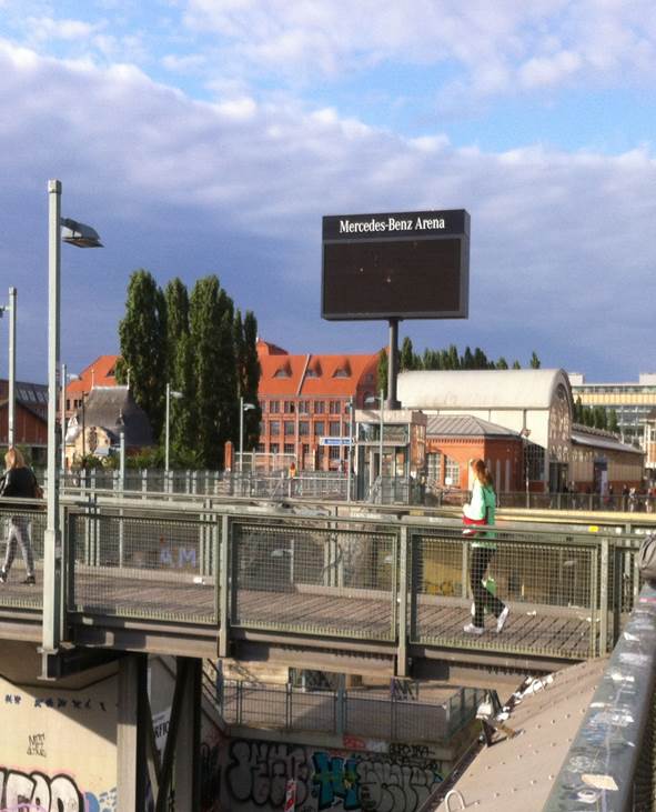 billboard Warschauer Brücke