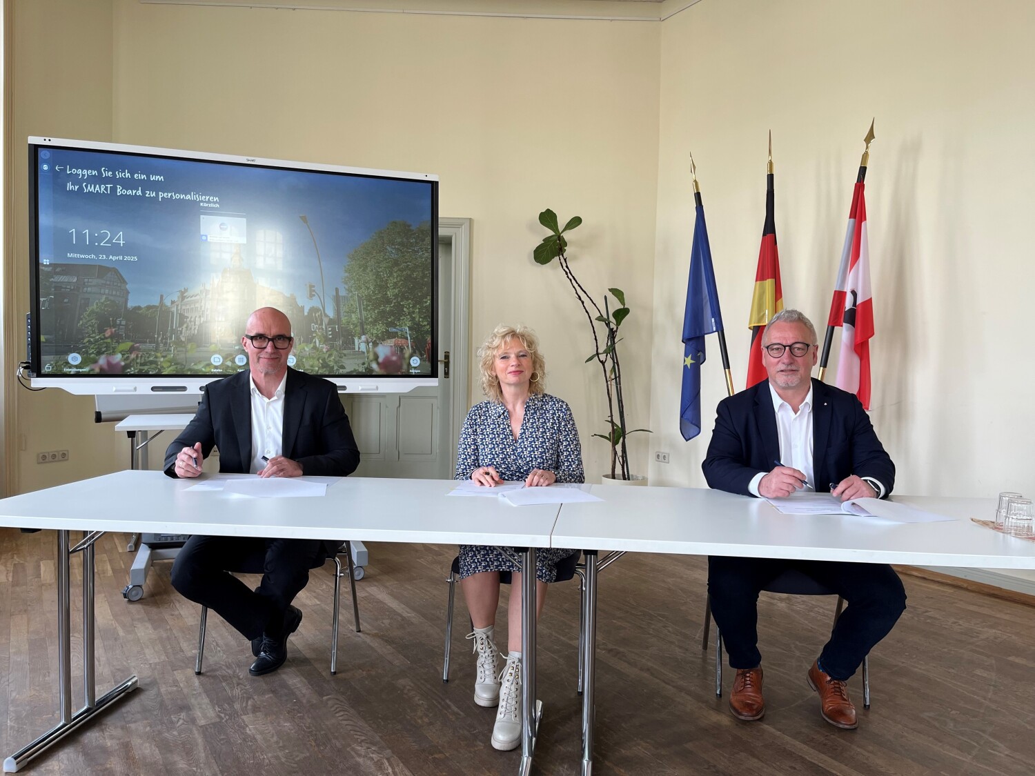 Trilaterale Zielvereinbarung 2025, Frank-Michael Süß, Dr. Catrin Gocksch, Lutz Neumann (v.l.n.r.) 03