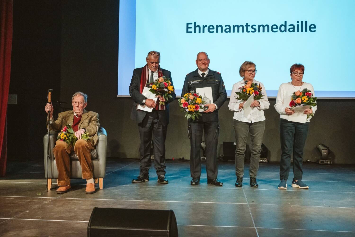 Preisverleihung "Gemeinsam für Lichtenberg" 2025 – Preisträgerinnen und –Träger der Ehrenamtsmedaille (von links nach rechts): Walter Fauck, Ernst Gerlinger, Sönke Jacobs, Regina Stadtmüller, Karin Glowka
