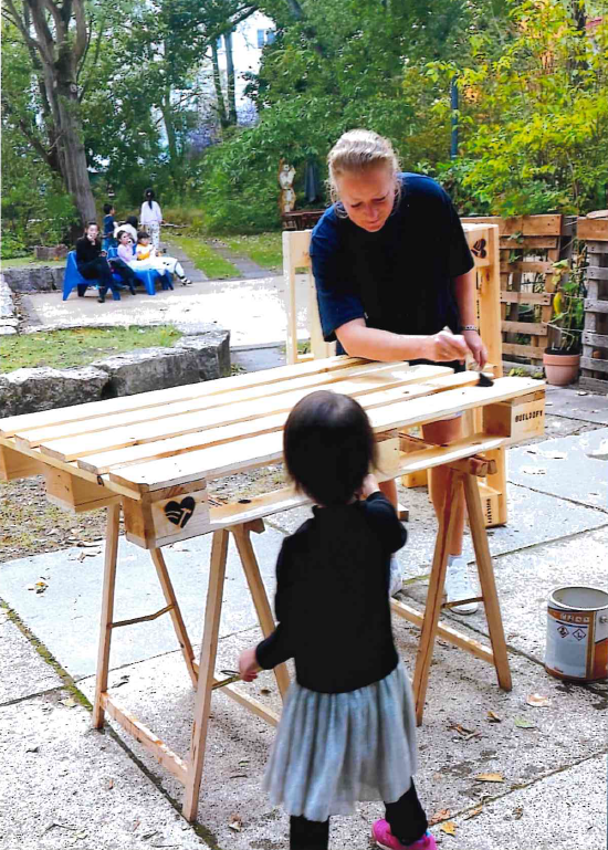 Sitzgruppe und Eingangsbereich FEIN 2024