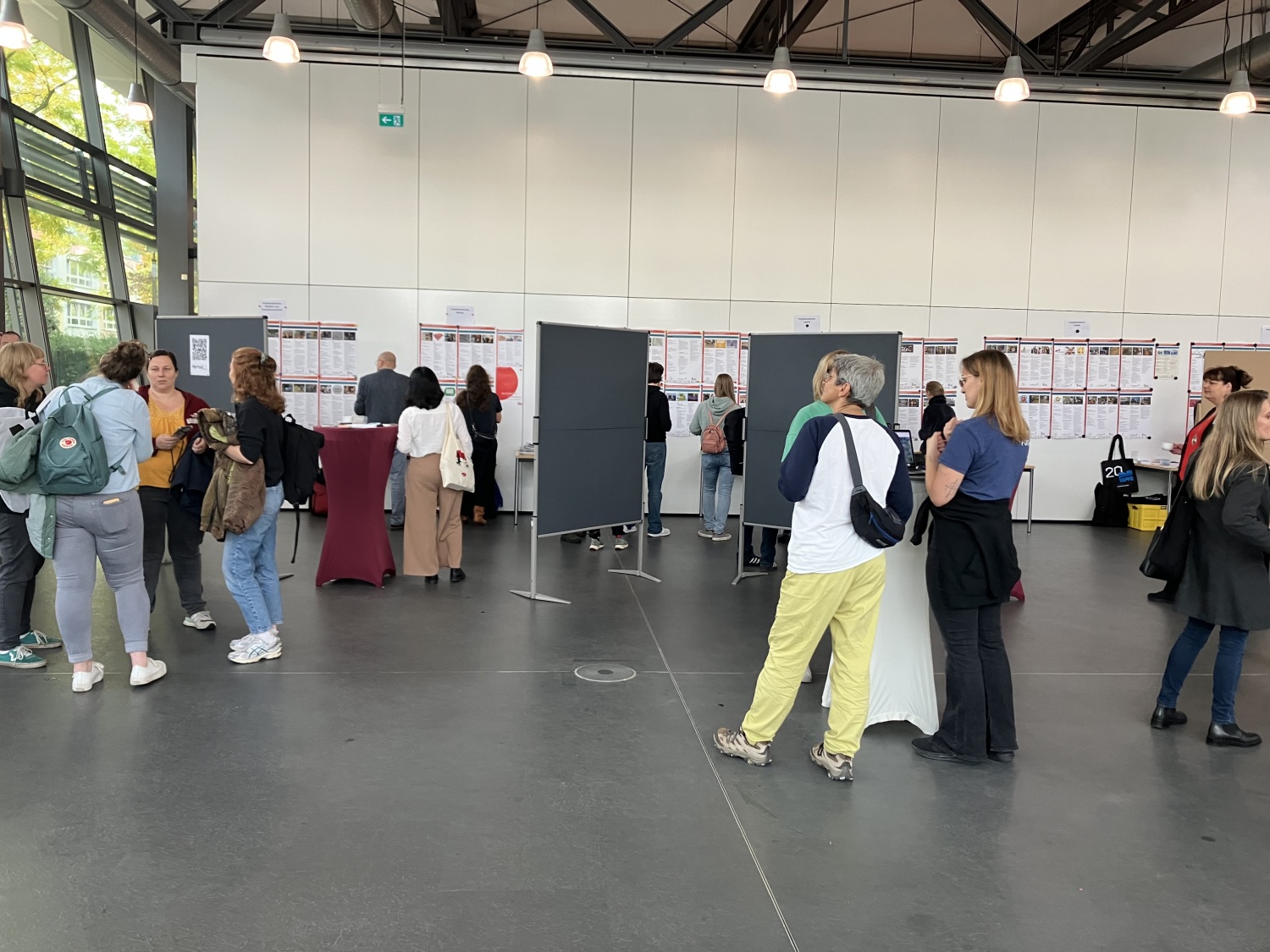 Projektsteckbriefe werden diskutiert und Netzwerke gebildet