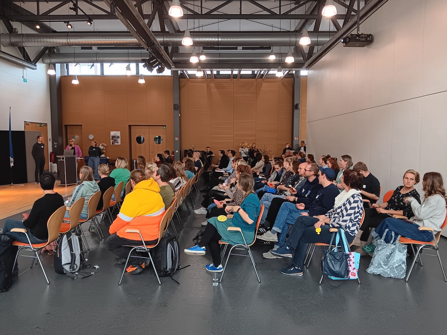 Projektbörse Neu-Hohenschönhausen voller Saal