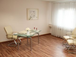 Egon-Erwin-Kisch-Str. 106 - Trauungszimmer