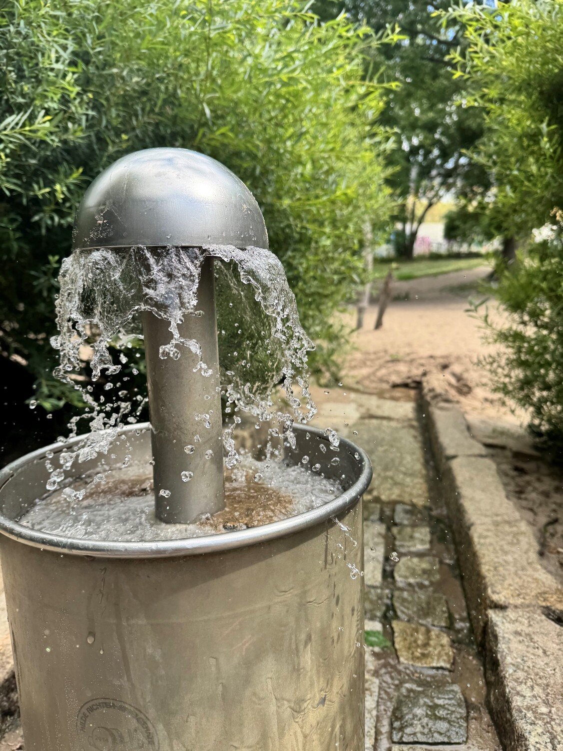 Wasserpumpe auf dem Spielplatz in der Hauffstraße in Lichtenberg