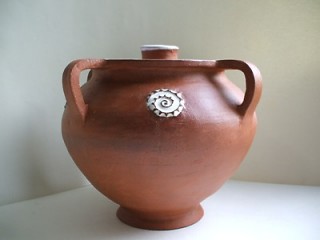 Deckelgefäß mit 3 Henkeln