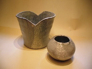 Zwei Craqueléevasen