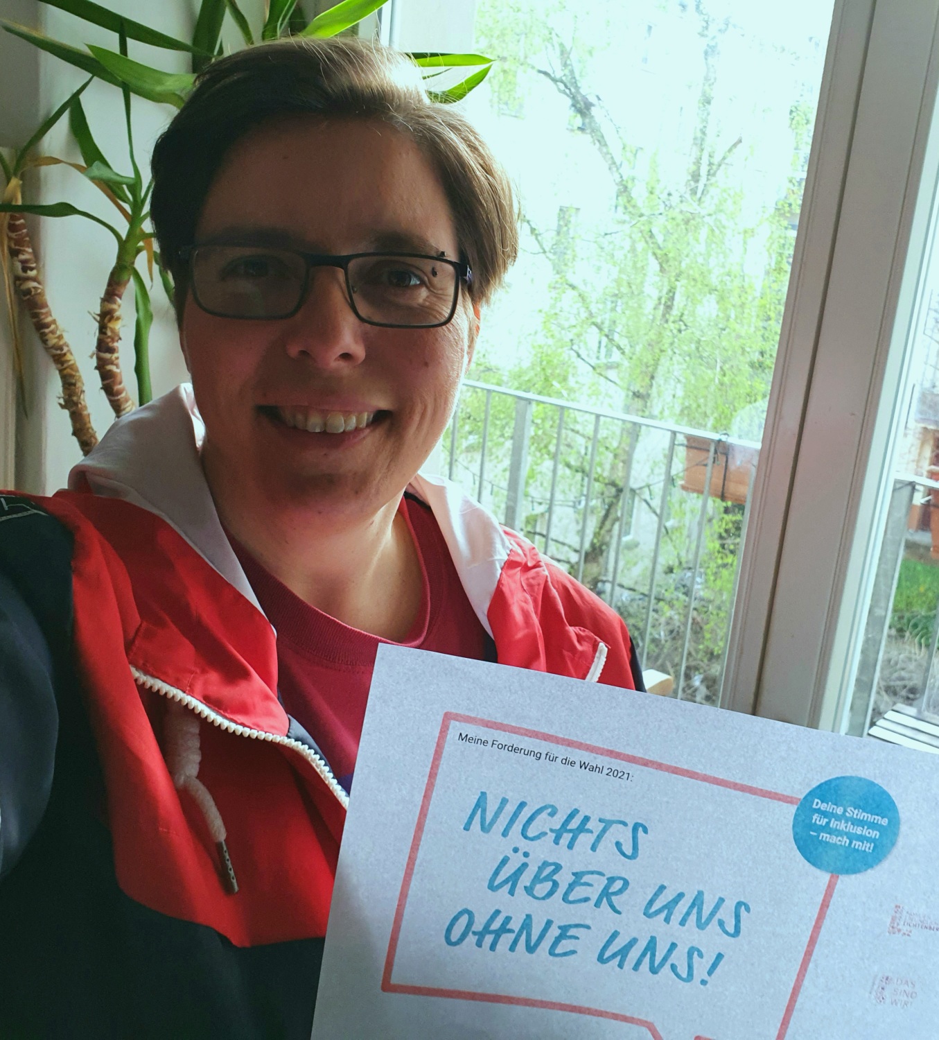 Die BVV-Verordnete der Partei DIE LINKE, Claudia Engelmann, fordert: "Nichts über uns ohne uns!"