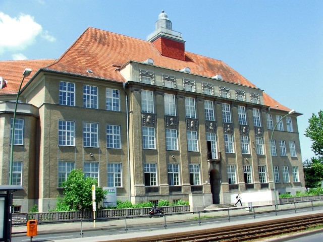 Hochschule für Technik und Wirtschaft 2005 (2)