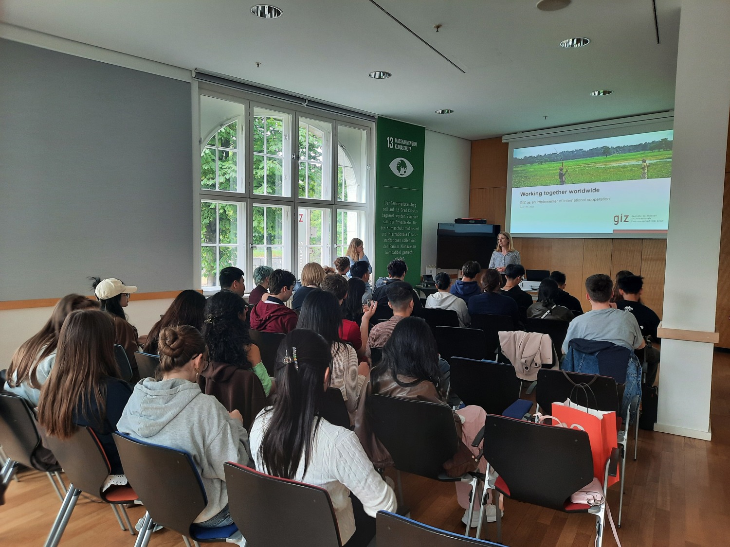 Besuch der Gesellschaft für Internationale Zusammenarbeit (GIZ) in Berlin