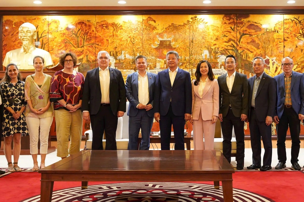 Offizieller Empfang der Lichtenberger Delegation bei der Stadtspitze Hanois