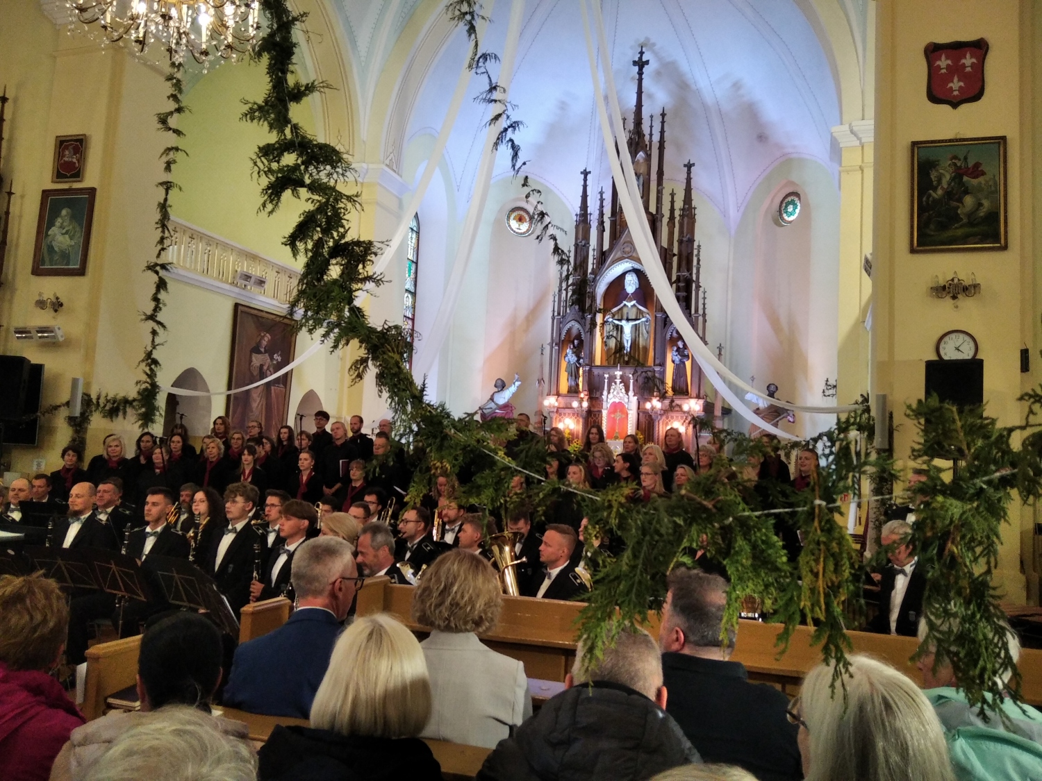 Besuch eines Konzerts in der katholischen Kirche Jurbarkas