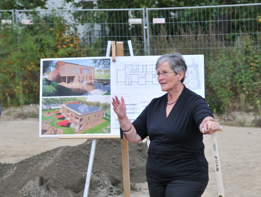 1. Spatenstich Kita Havelländer Ring - Bezirksbürgermeisterin Dagmar Pohle