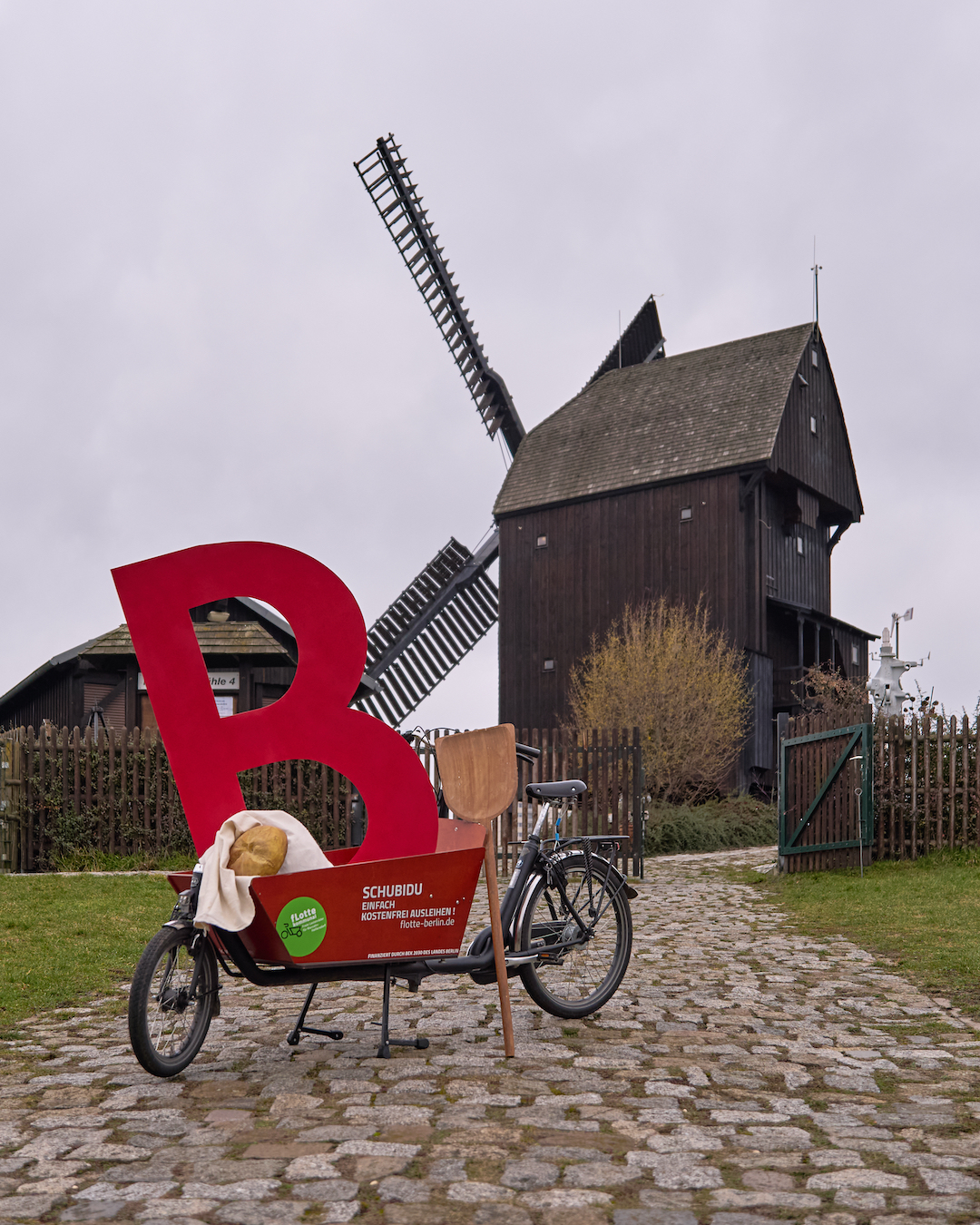 Ab ins B! - Das B vor der Alt-Marzahner Mühle