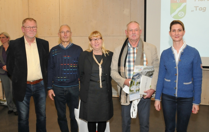 Die Bezirksverordnetenversammlung Marzahn-Hellersdorf dankt den ehrenamtlich Tätigen 2018 - 1