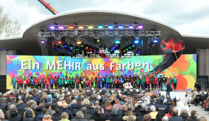 Eröffnung der IGA Berlin 2017 - "berge" mit "Ein Meer aus Farben"