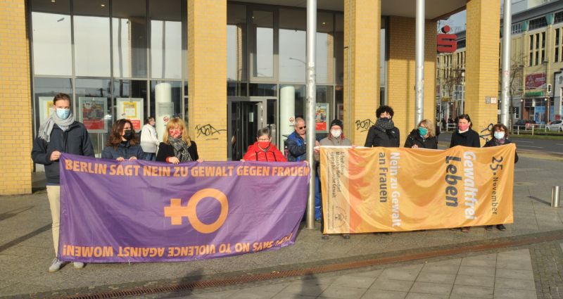 Fahnenhissung Internationaler Tag gegen Gewalt an Frauen 2020
