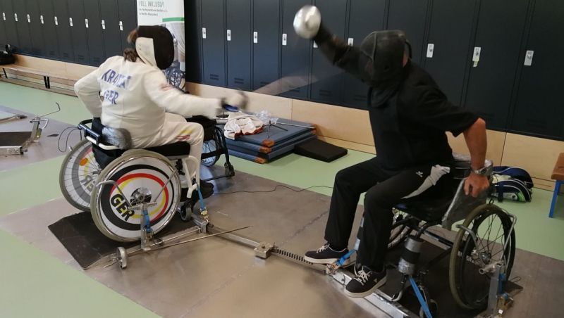 Fechtsportzentrum - Vorführung Rollstuhl-Fechten