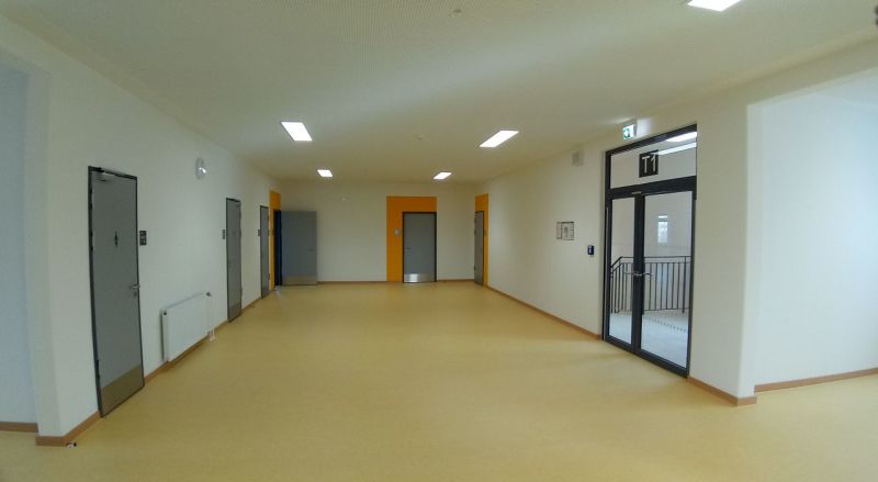 MURs am Melachthon-Gymnasium saniert - Flur, Gang und Treppenhaus