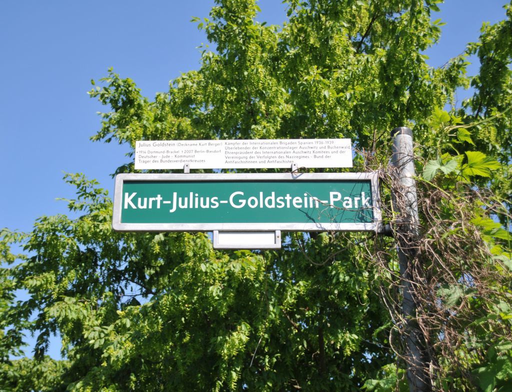 Schild Kurt-Julius-Goldstein-Park