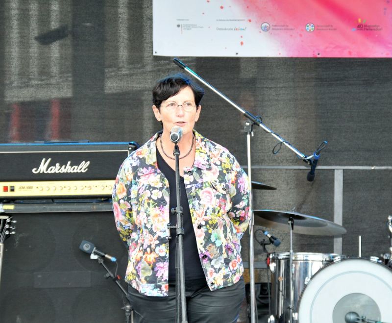 Schöner leben ohne Nazis 2019 - Bezirksbürgermeisterin Dagmar Pohle bei ihrer Ansprache