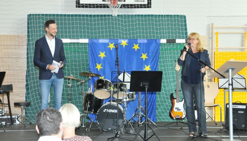 Übergabe der neuen Sporthalle an das Tagore-Gymnasium - Ansprache der Bezirksstadträtin Juliane Witt