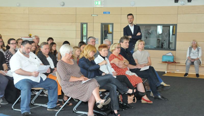 Übergabe der neuen Sporthalle an das Tagore-Gymnasium - Die Ehrengäste