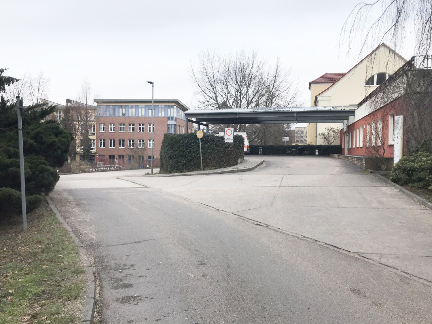 Zufahrt zur Rettungsstelle
