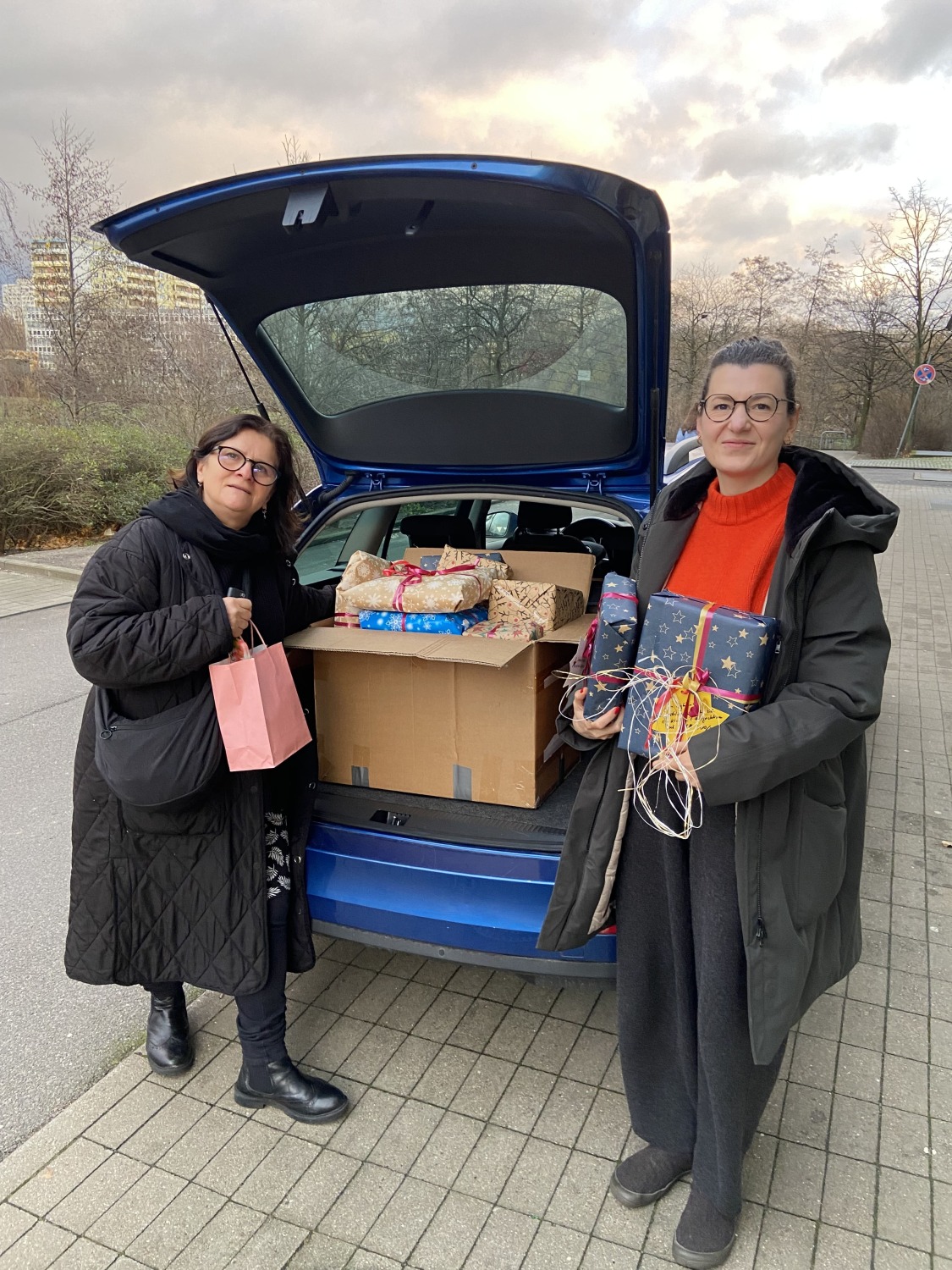 Abholung von Geschenken durch den Verein MiM e.V.