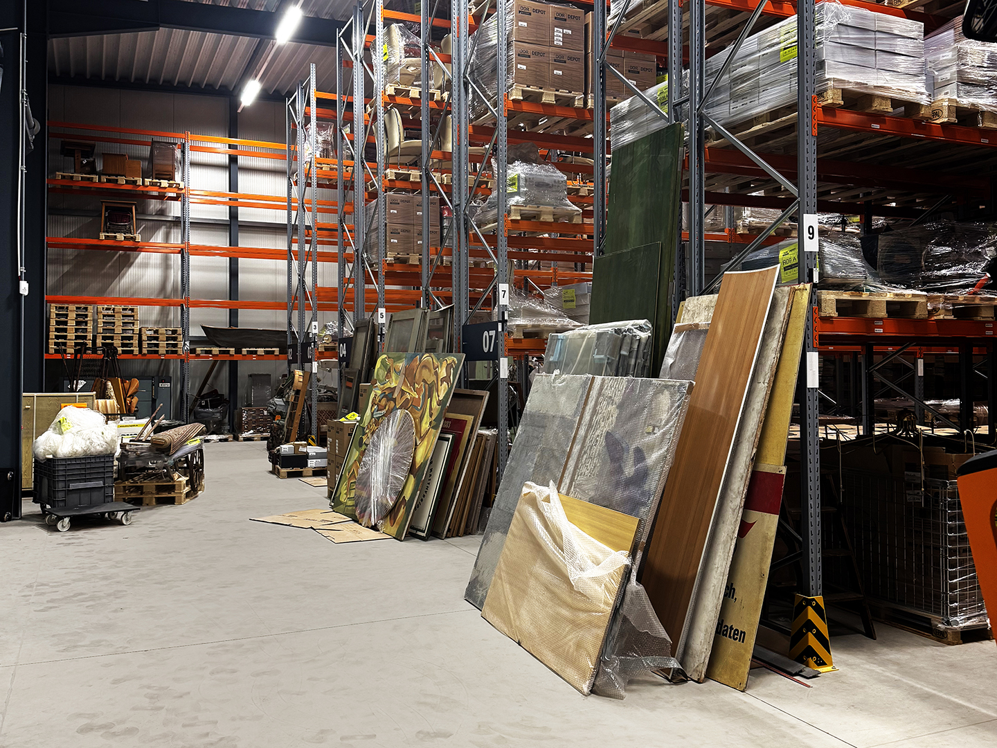 Lagerhallen im Depot