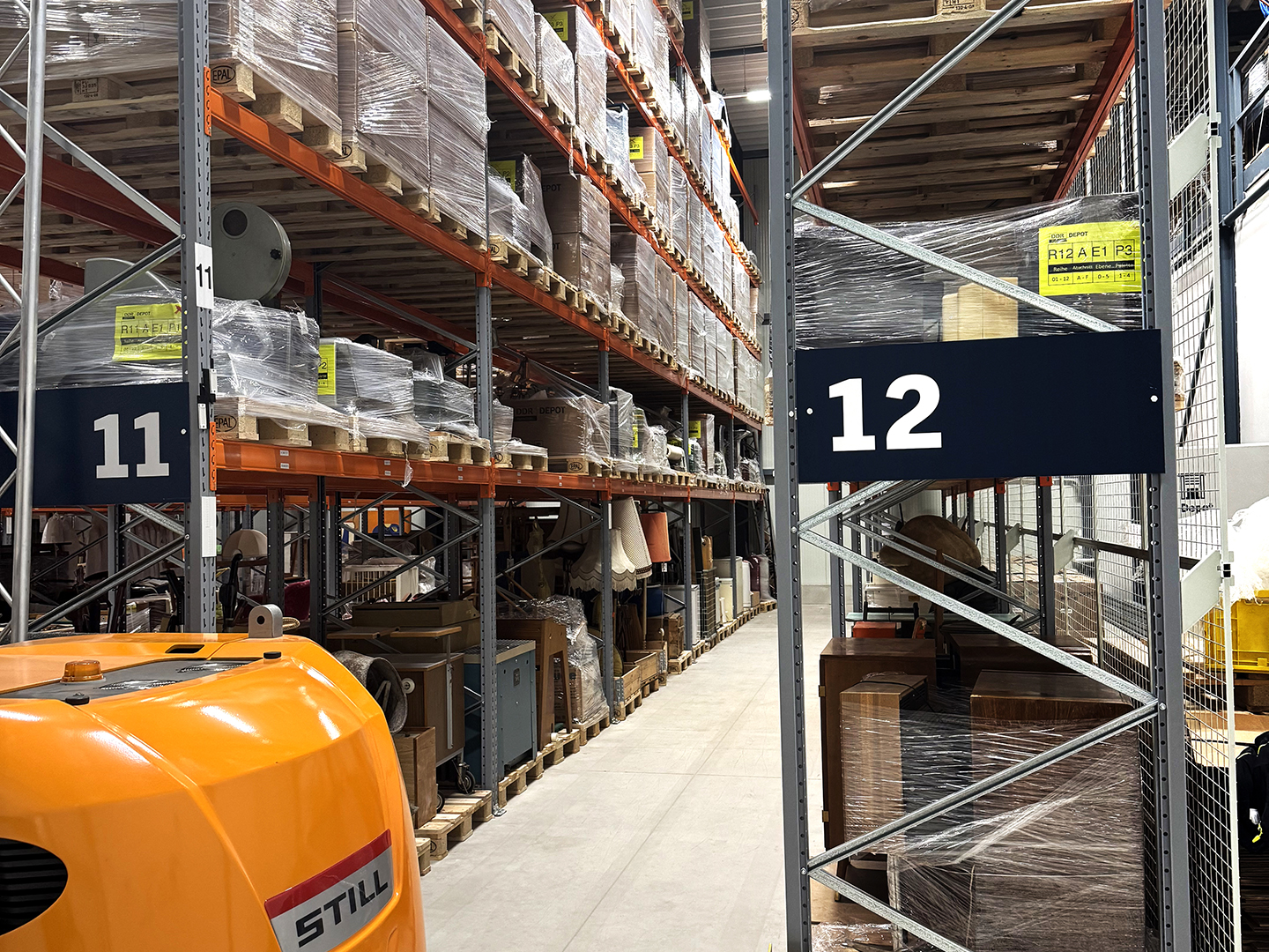 Lagerhallen im Depot