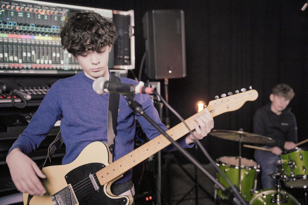 Hans-Werner-Henze-Musikschule produziert Song zum Tag der Kinderrechte