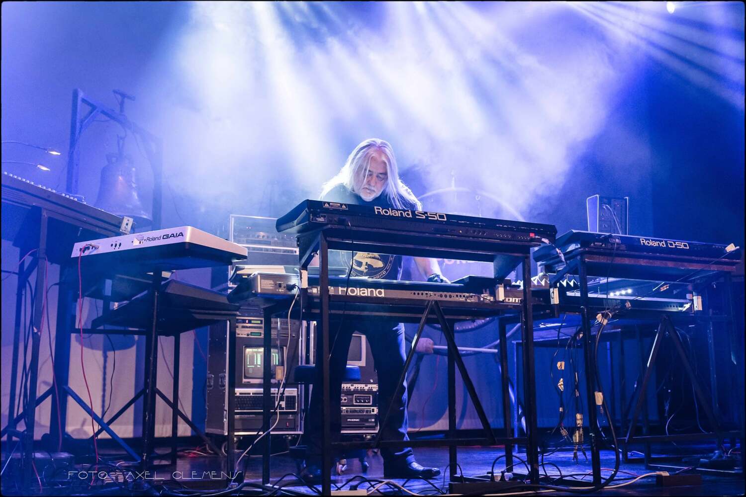 Wolfgang (Paule) Fuchs am Keyboard